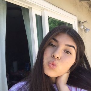 Meet your Posher, Adin